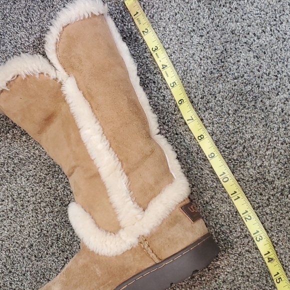 Ugg Australia Women Tall Winter Sheepskin Boots shoes sz 6 - Picture 13 of 13